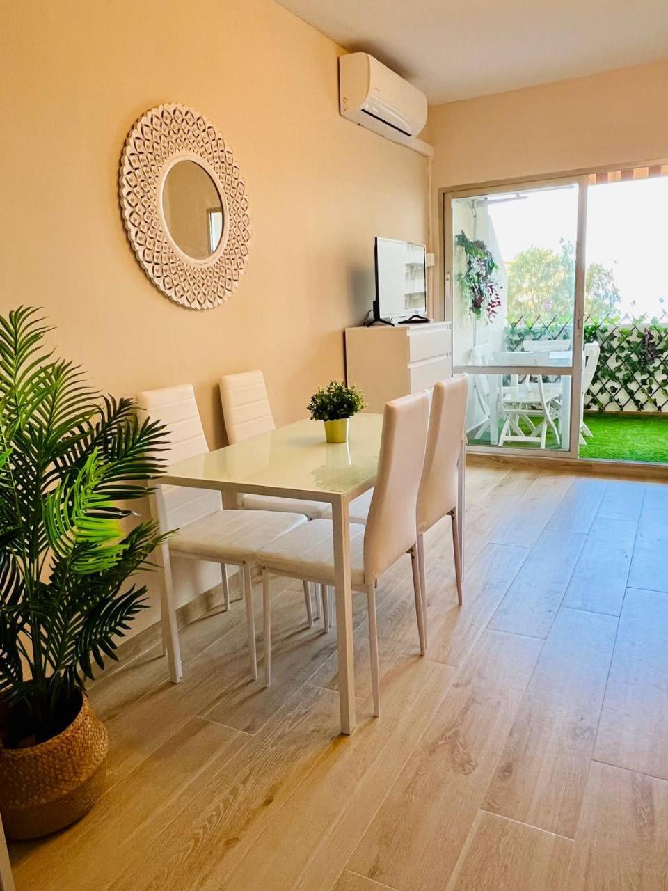 Apartament Benal Beach, Benalmadena, Costa Del Sol *