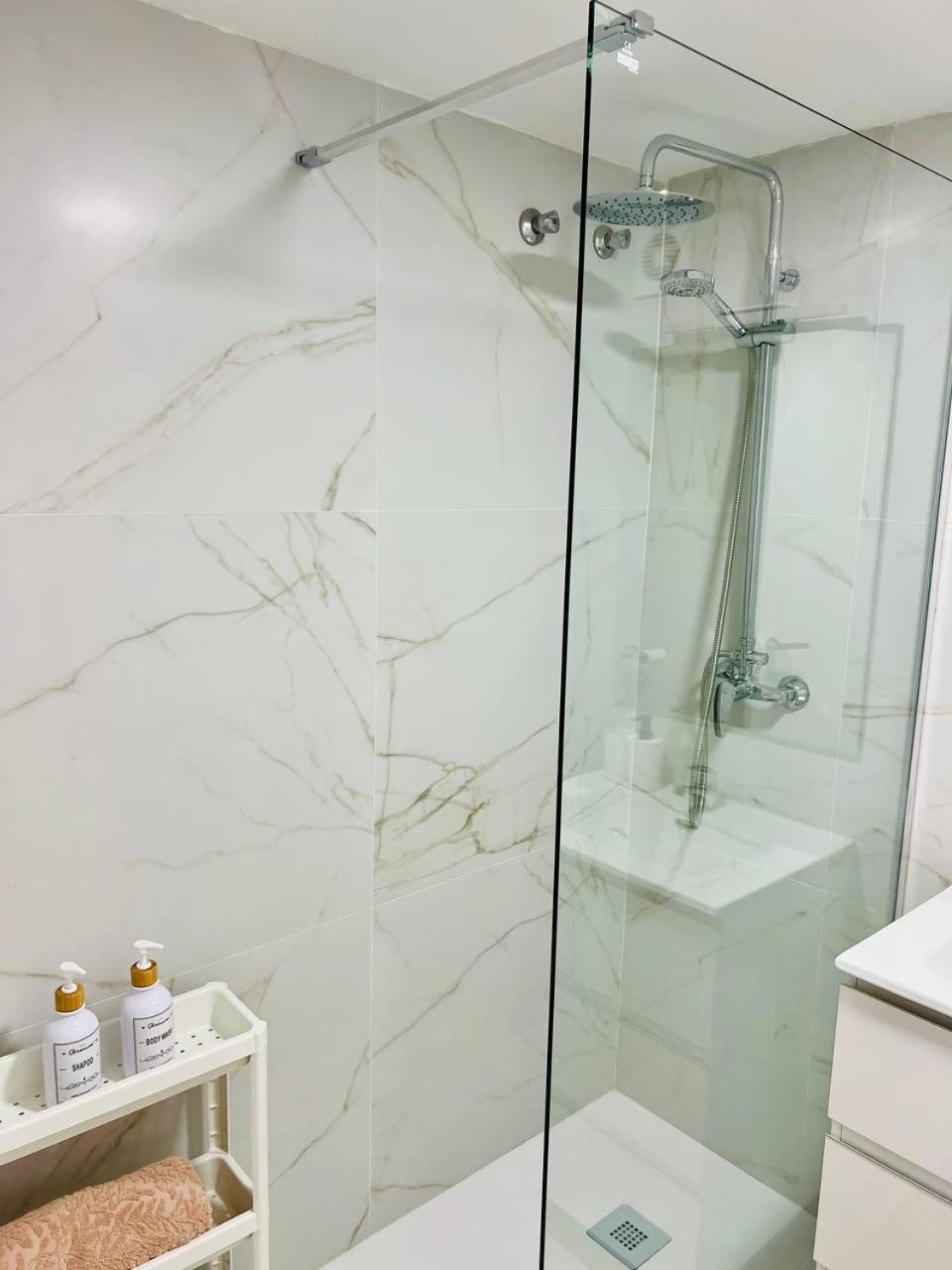 Apartament Benal Beach, Benalmadena, Costa Del Sol *